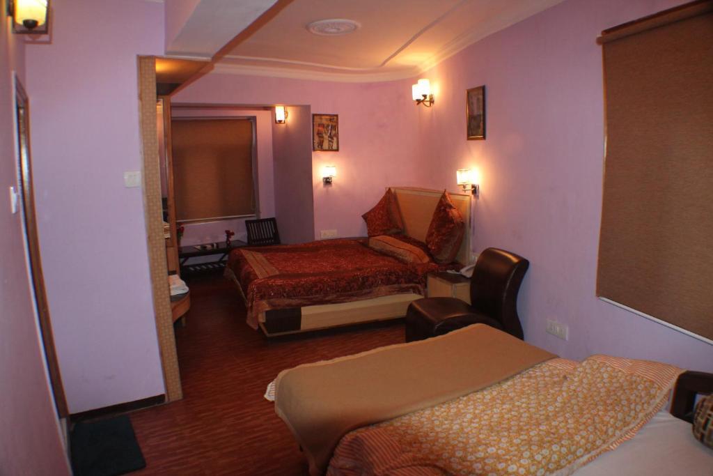 Hotel Prestige Shimla Cameră foto