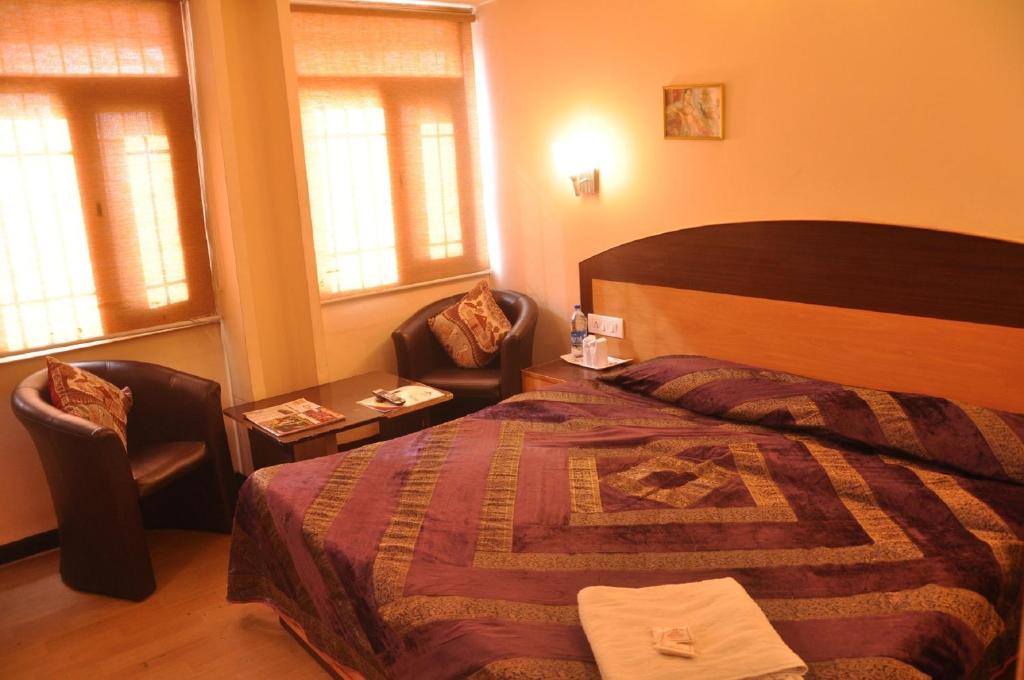 Hotel Prestige Shimla Cameră foto
